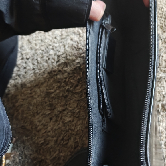 Kate Spade Black Patent Leather Shoulder Bag - Picture 4 of 4